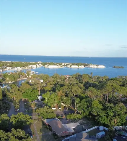 400 Lake Maggiore Boulevard S St Petersburg FL 33705