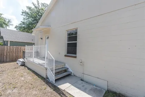 802 E North Bay Street Tampa FL 33603