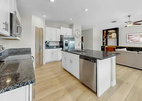 13327 Great Plains Drive Riverview FL 33579