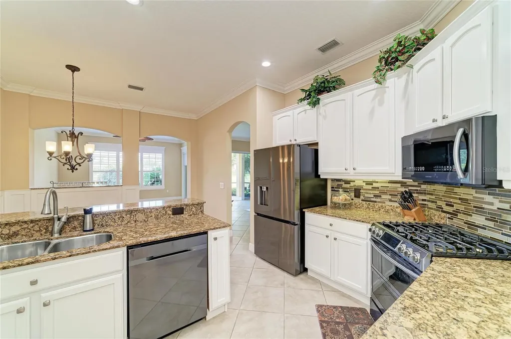 8432 Miramar Way Lakewood Ranch FL 34202