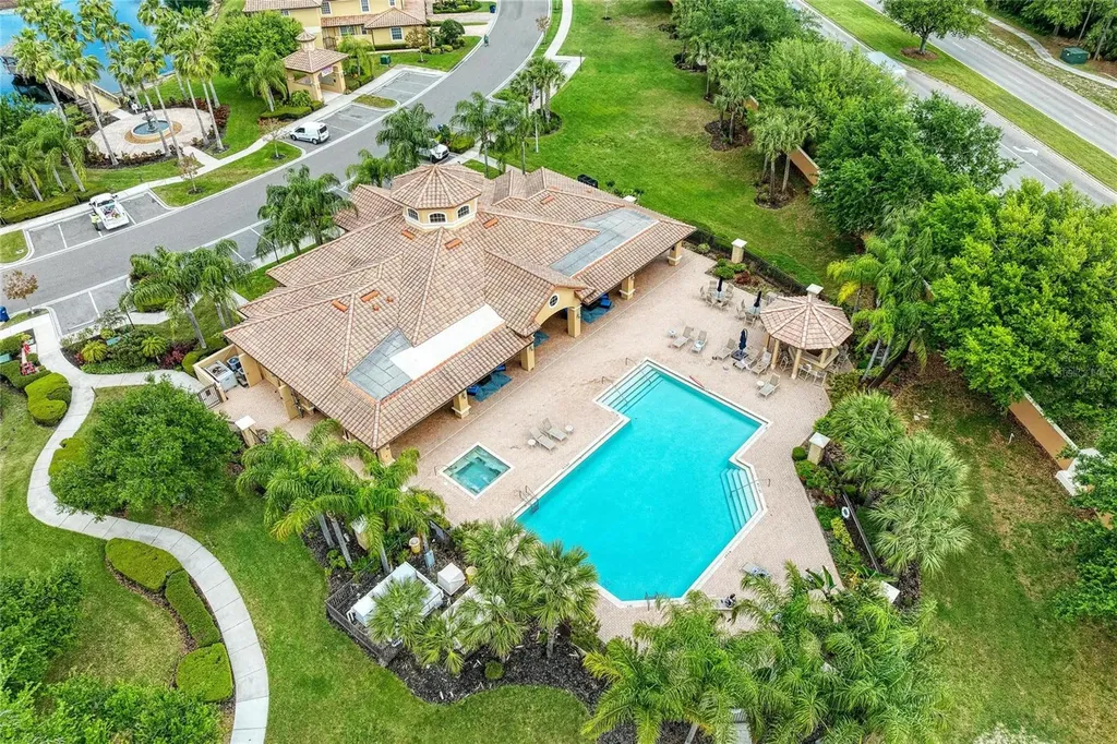 8432 Miramar Way Lakewood Ranch FL 34202