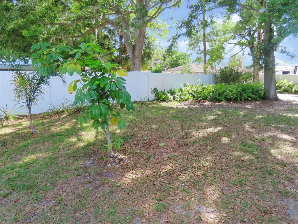 408 27th Street W Bradenton FL 34205