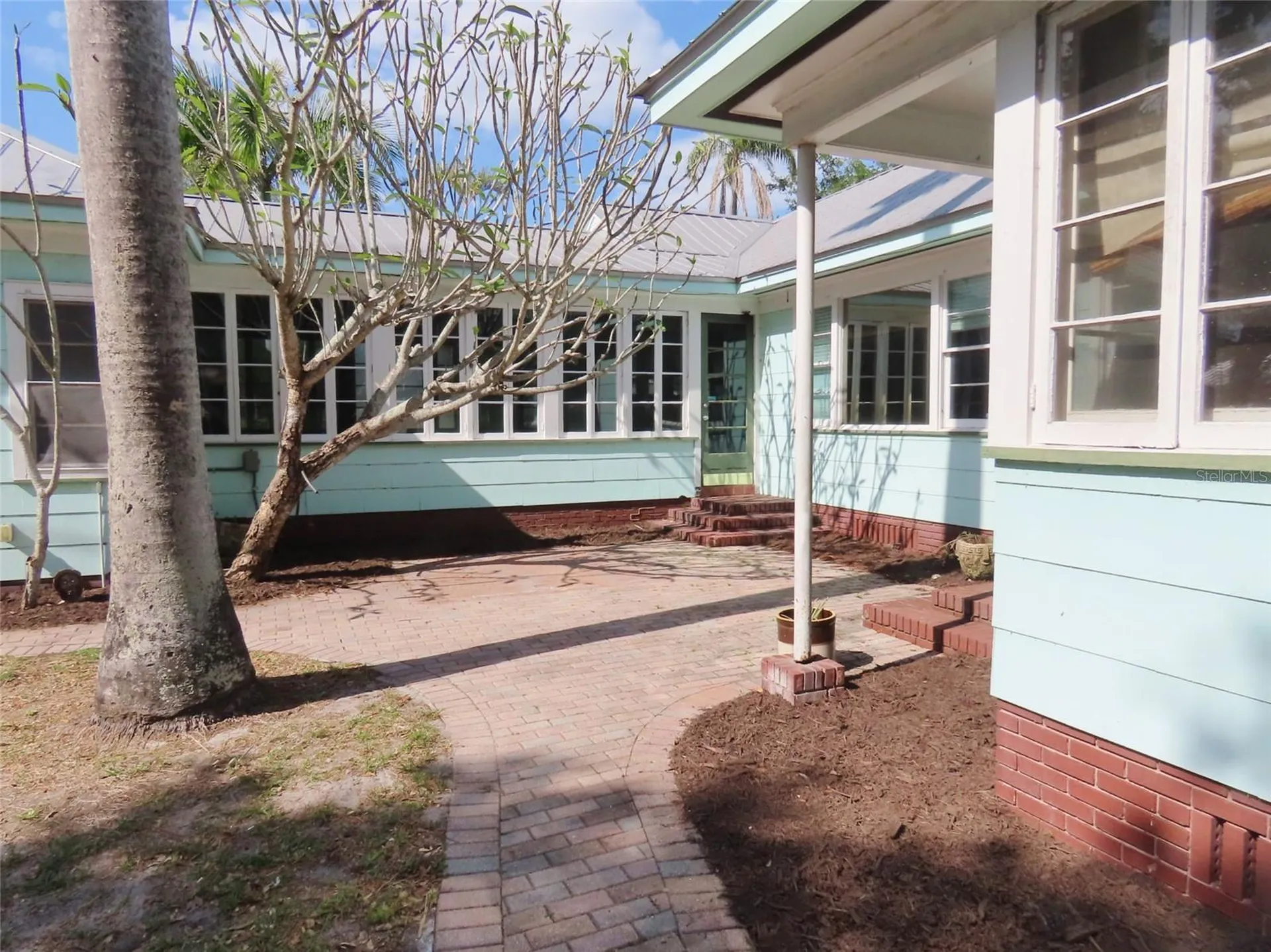 408 27th Street W Bradenton FL 34205