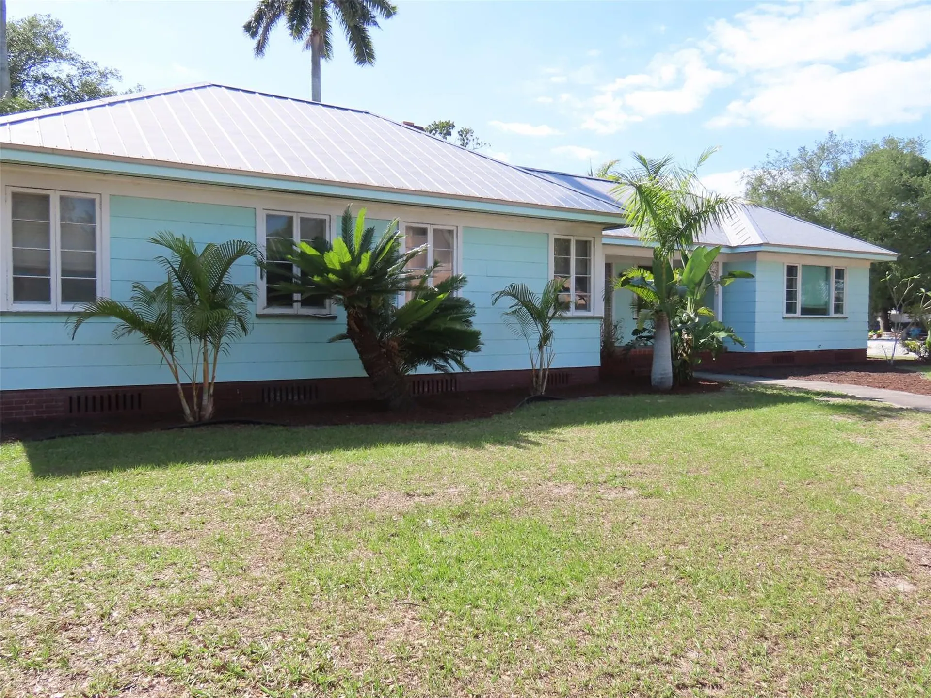 408 27th Street W Bradenton FL 34205