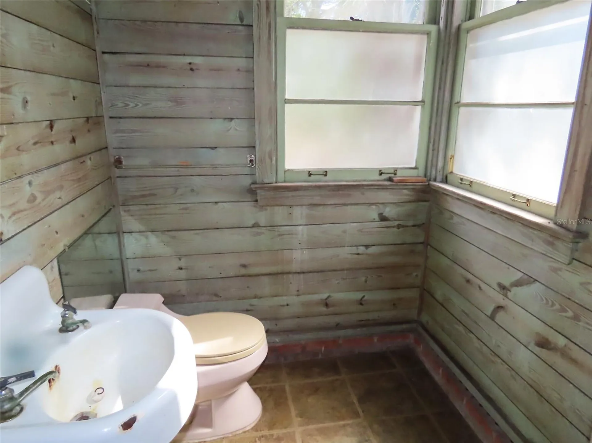408 27th Street W Bradenton FL 34205