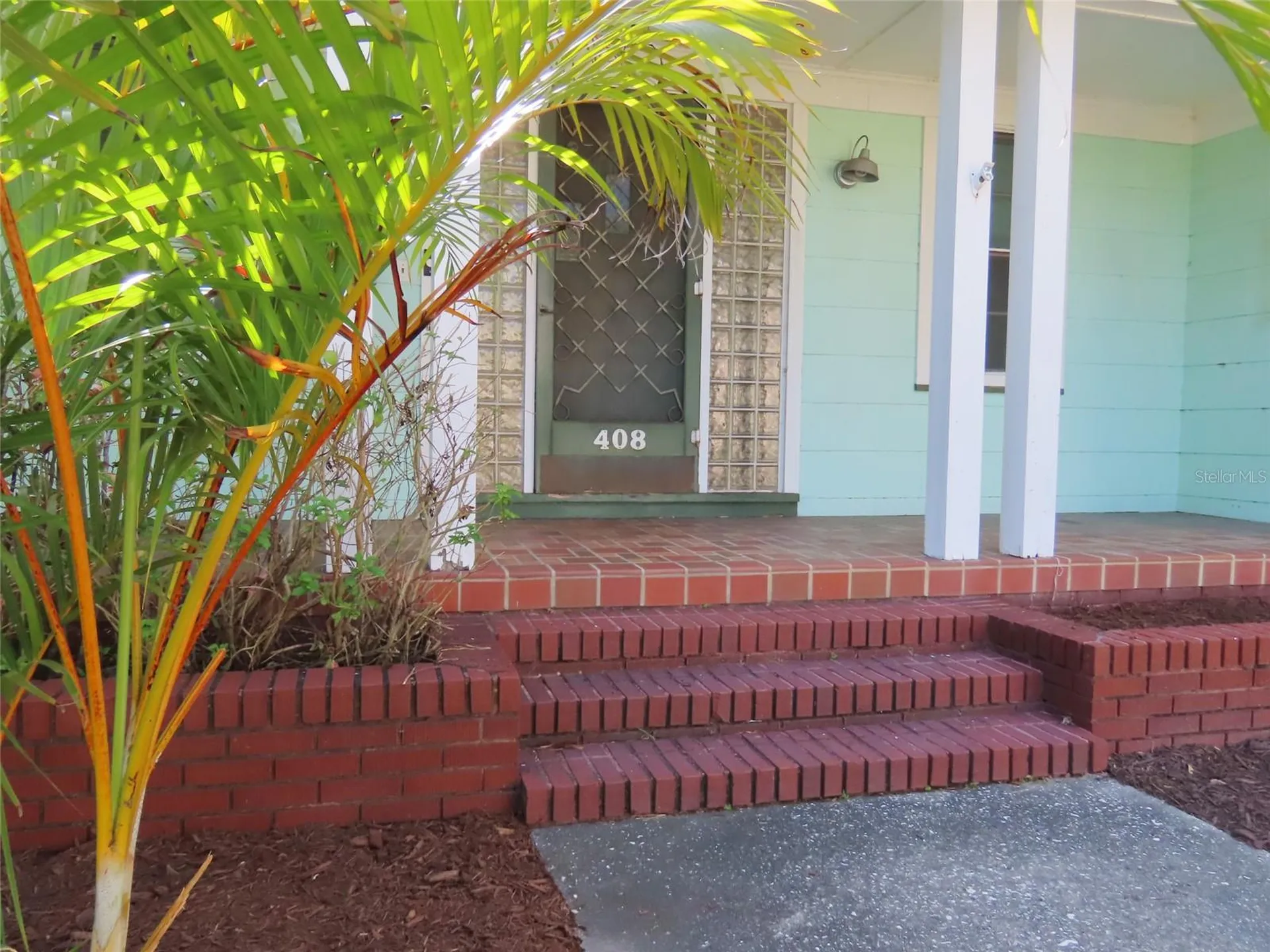 408 27th Street W Bradenton FL 34205