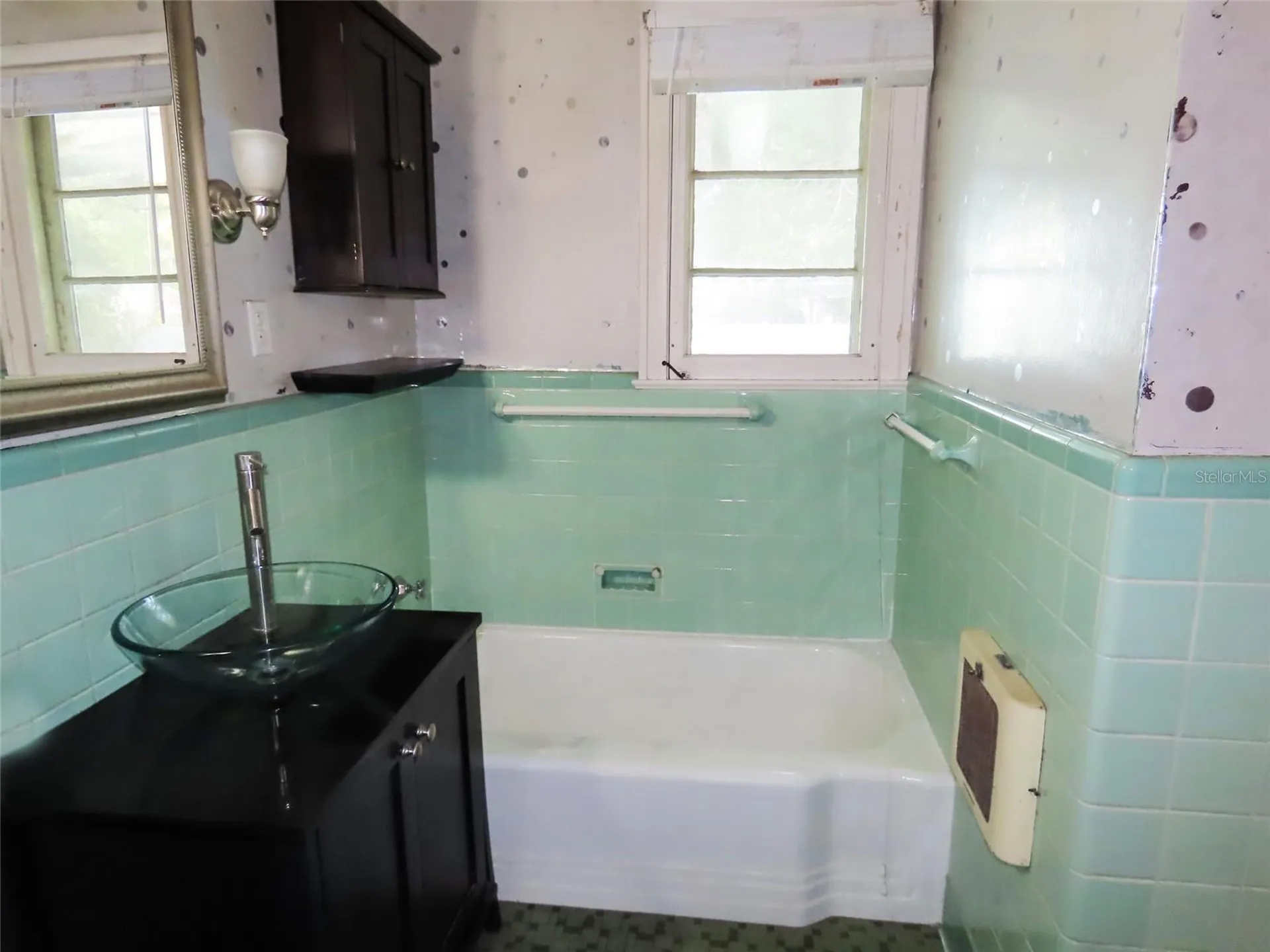408 27th Street W Bradenton FL 34205