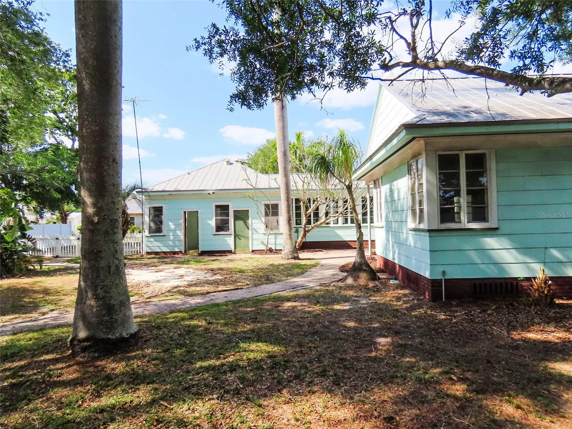 408 27th Street W Bradenton FL 34205