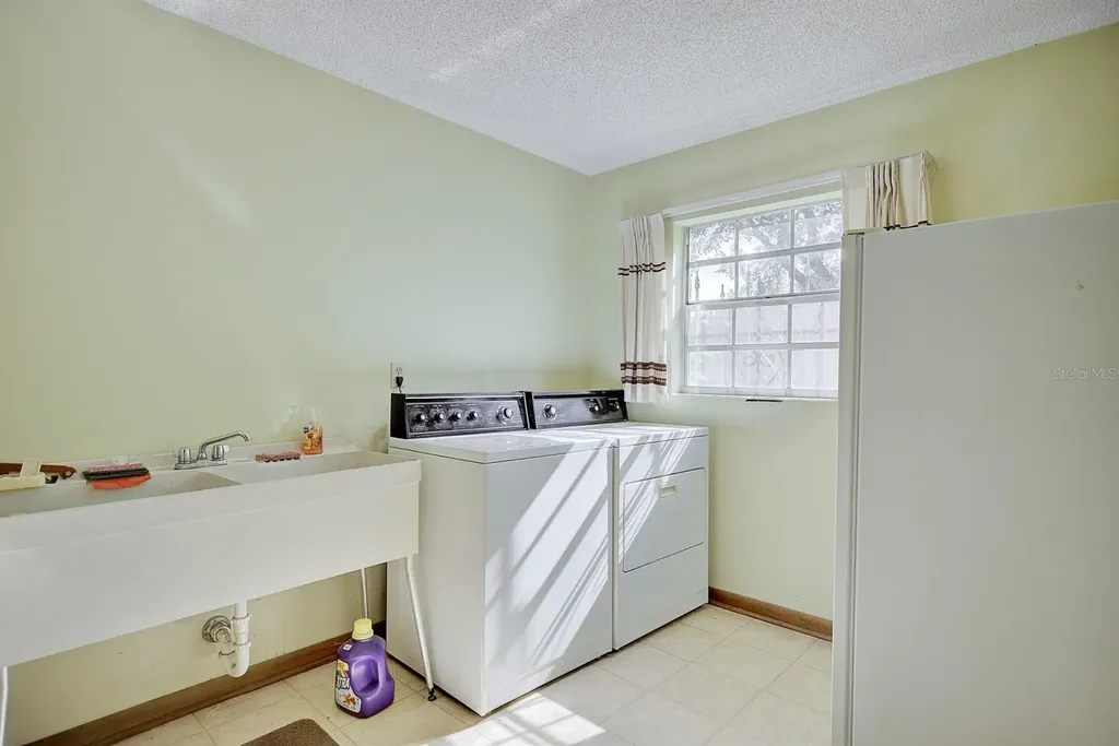 1845 Hallam Drive Lakeland FL 33813