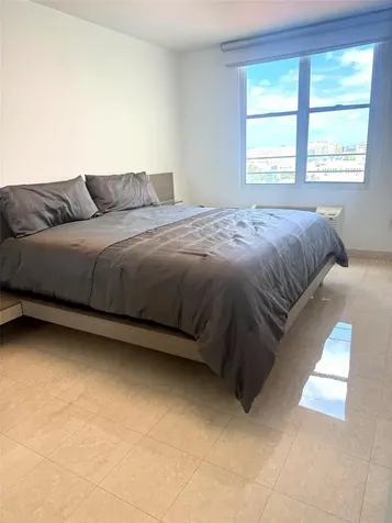 7063 Avenue Los Gobernadores Carolina PR 00979