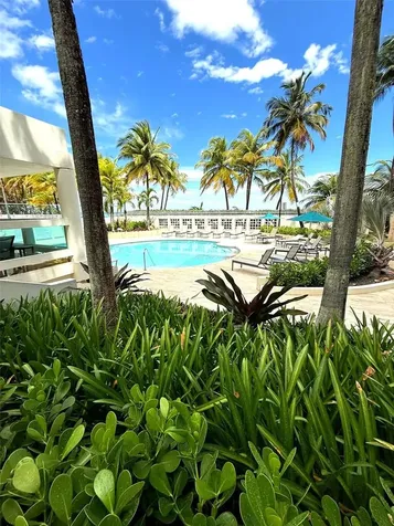 7063 Avenue Los Gobernadores Carolina PR 00979