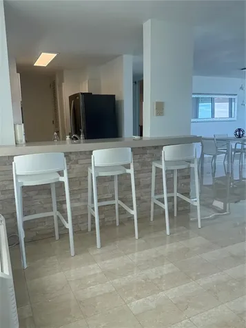7063 Avenue Los Gobernadores Carolina PR 00979