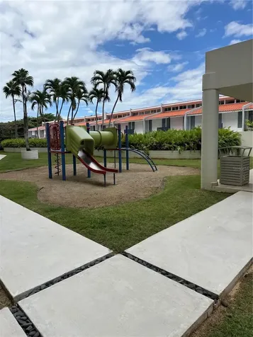 7063 Avenue Los Gobernadores Carolina PR 00979