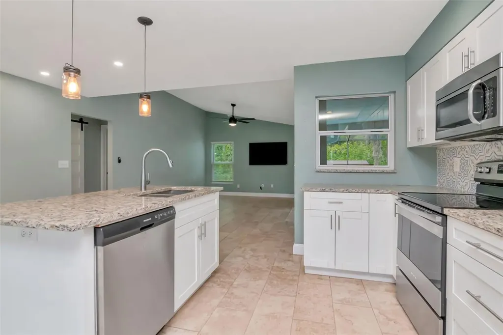 16120 Oakmanor Drive Tampa FL 33624