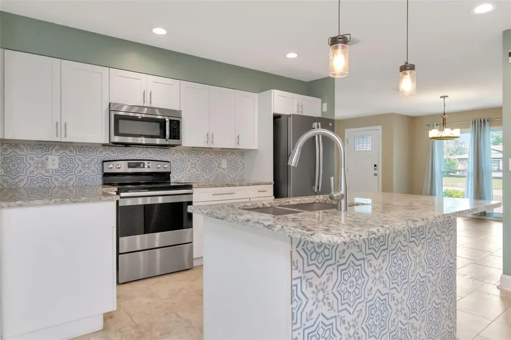 16120 Oakmanor Drive Tampa FL 33624
