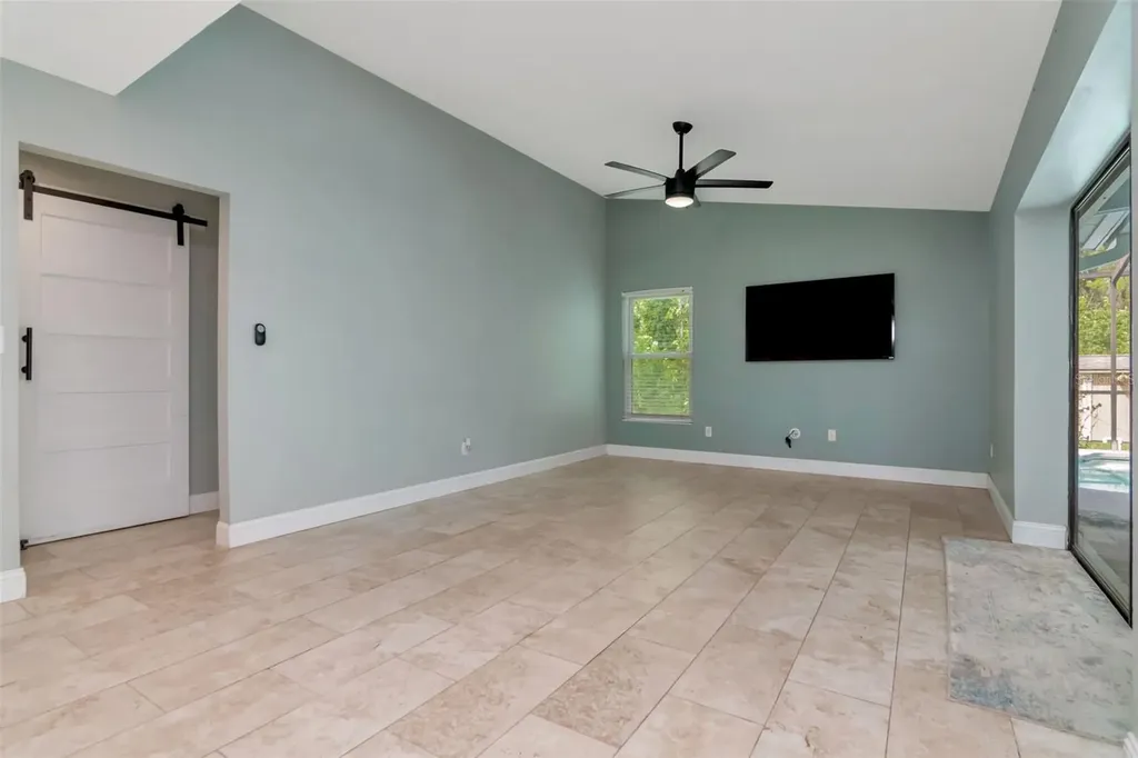 16120 Oakmanor Drive Tampa FL 33624
