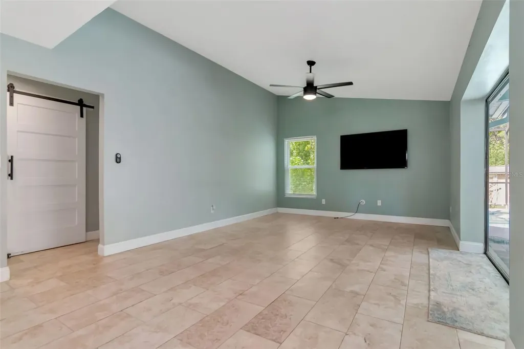 16120 Oakmanor Drive Tampa FL 33624