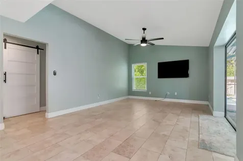 16120 Oakmanor Drive Tampa FL 33624