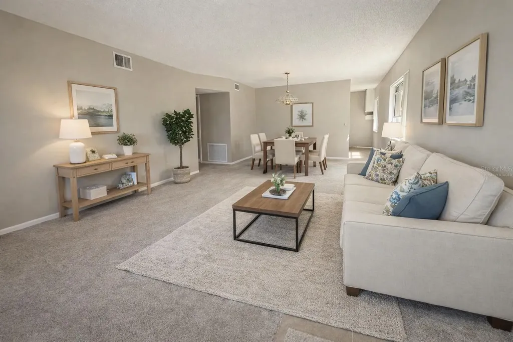 2402 Ecuadorian Way Clearwater FL 33763