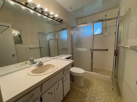 2402 Ecuadorian Way Clearwater FL 33763