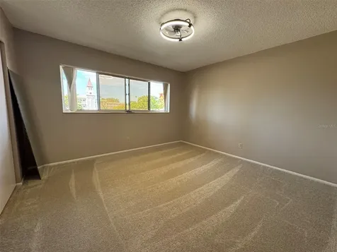 2402 Ecuadorian Way Clearwater FL 33763