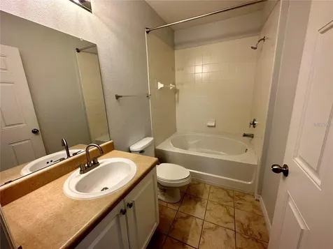 5550 E Michigan Street Orlando FL 32822