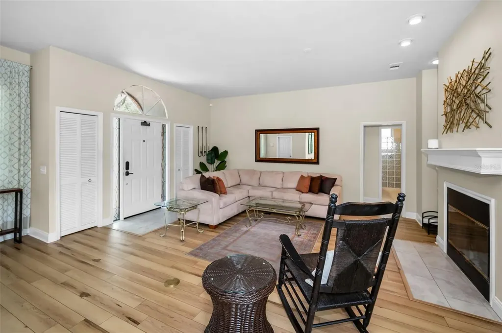 2997 Eagle Estates Circle E Clearwater FL 33761