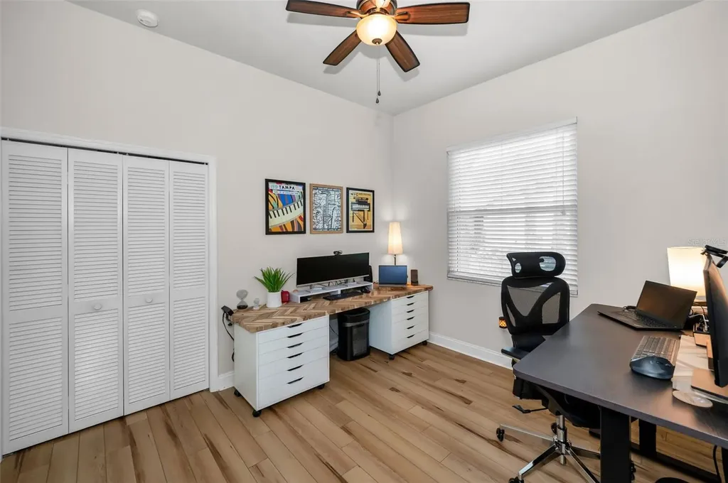 2997 Eagle Estates Circle E Clearwater FL 33761