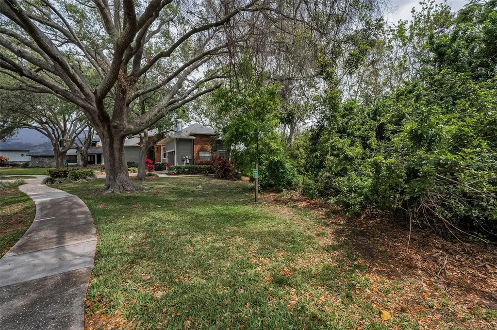 2997 Eagle Estates Circle E Clearwater FL 33761