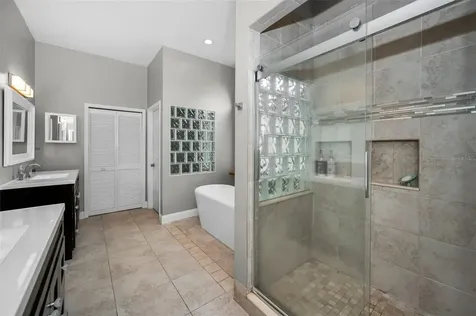 2997 Eagle Estates Circle E Clearwater FL 33761
