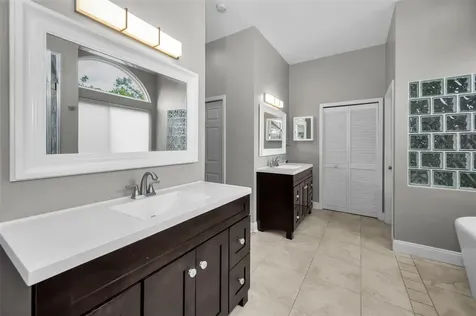 2997 Eagle Estates Circle E Clearwater FL 33761