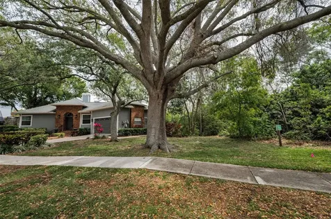 2997 Eagle Estates Circle E Clearwater FL 33761