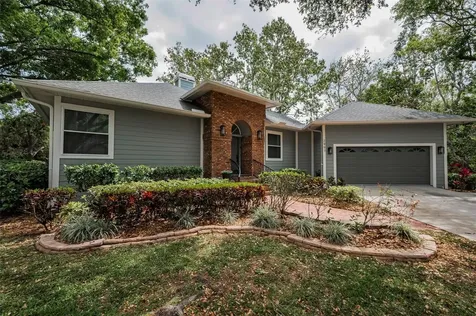 2997 Eagle Estates Circle E Clearwater FL 33761