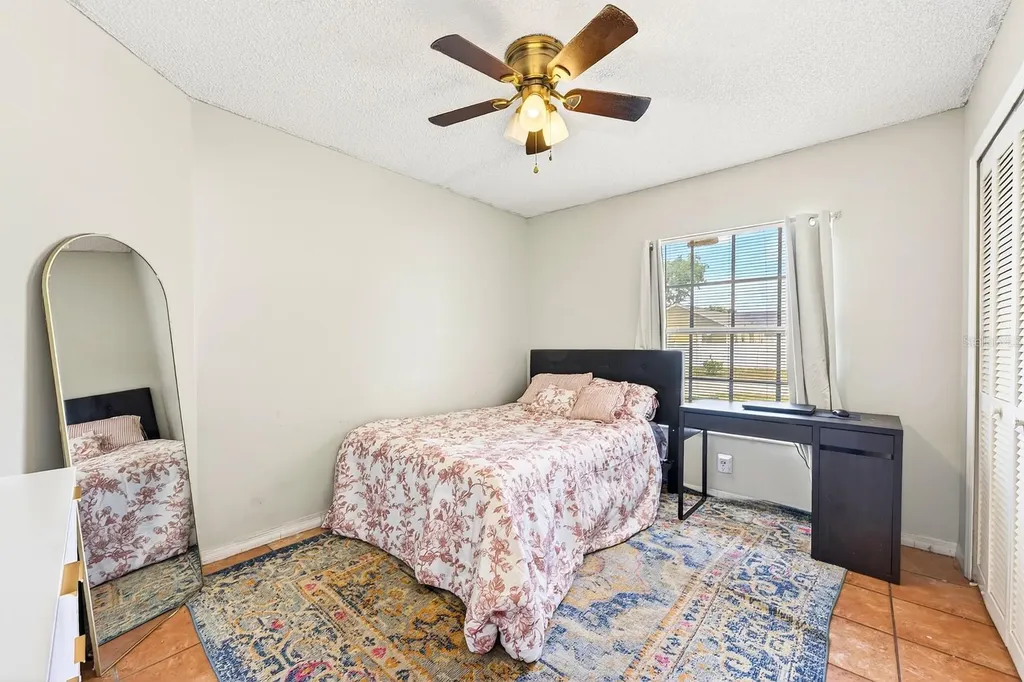 2037 Greystone Trail Orlando FL 32818