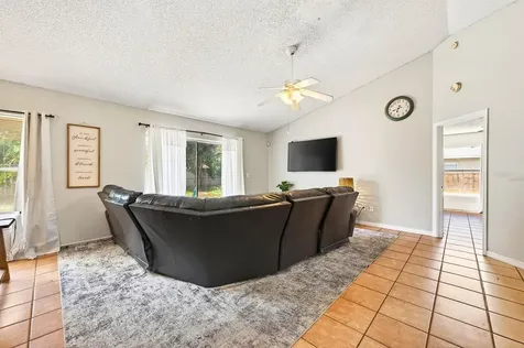 2037 Greystone Trail Orlando FL 32818