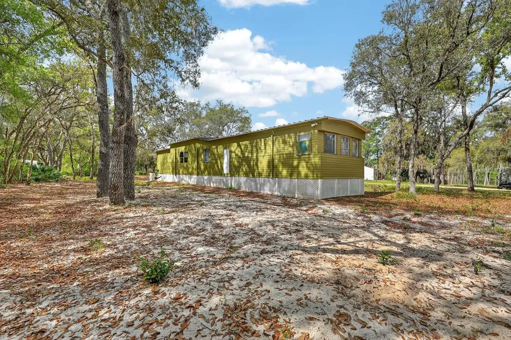 112 Palmer Drive Interlachen FL 32148