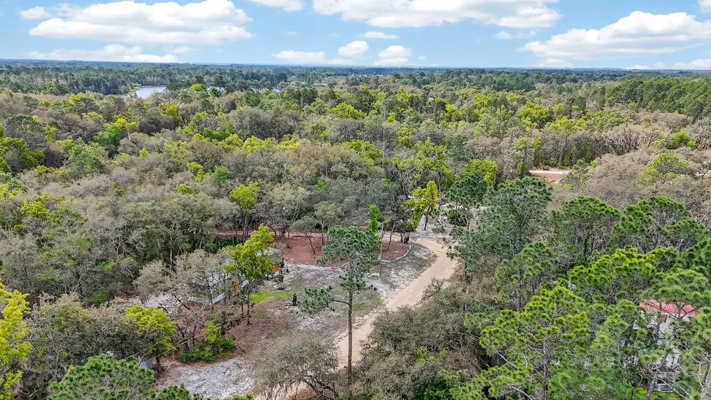112 Palmer Drive Interlachen FL 32148