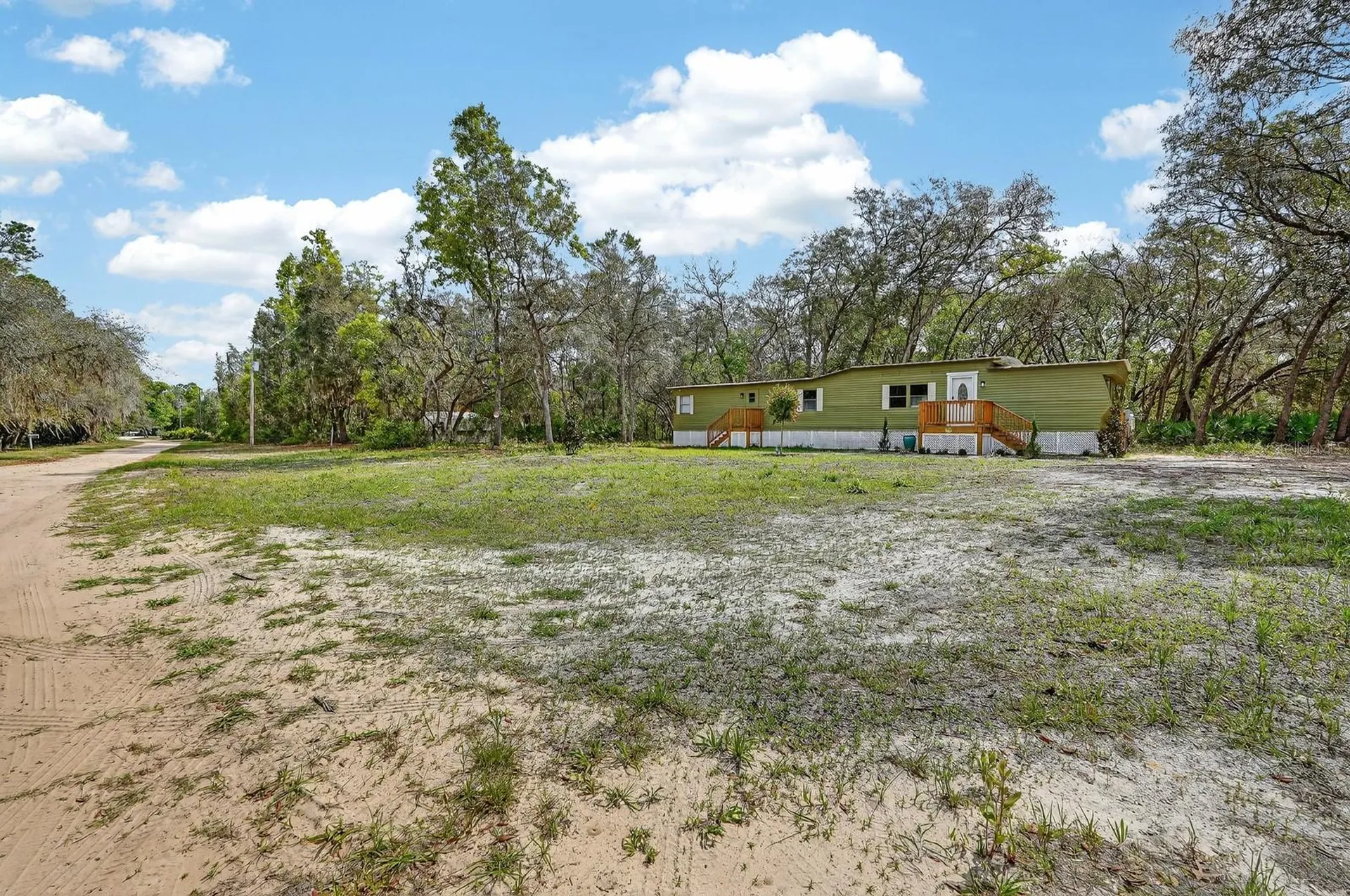 112 Palmer Drive Interlachen FL 32148