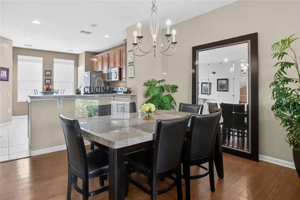 5064 Tideview Circle Orlando FL 32819