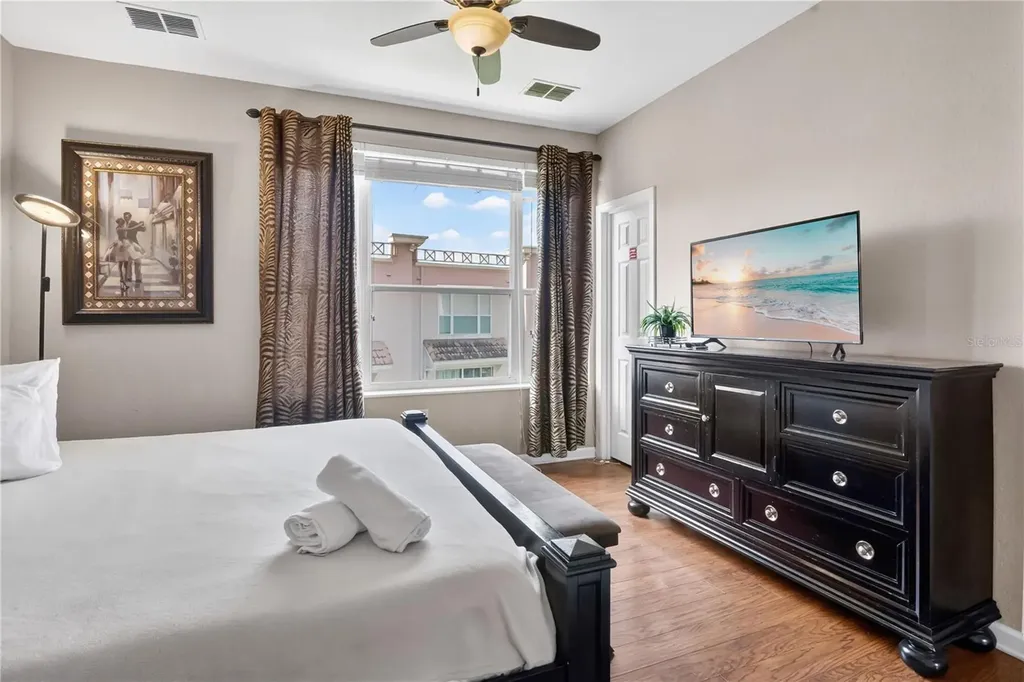 5064 Tideview Circle Orlando FL 32819