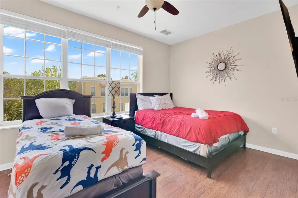5064 Tideview Circle Orlando FL 32819