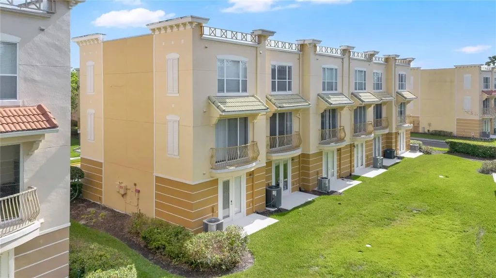 5064 Tideview Circle Orlando FL 32819