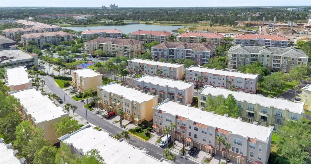 5064 Tideview Circle Orlando FL 32819