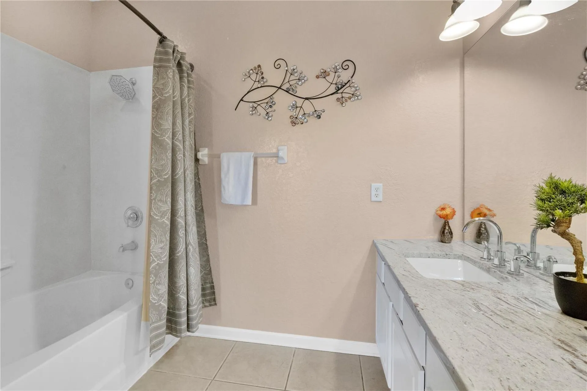 5064 Tideview Circle Orlando FL 32819
