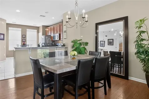 5064 Tideview Circle Orlando FL 32819