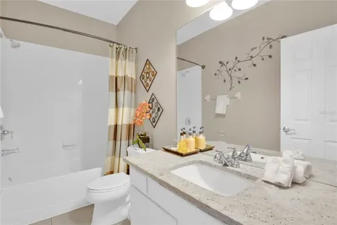 5064 Tideview Circle Orlando FL 32819