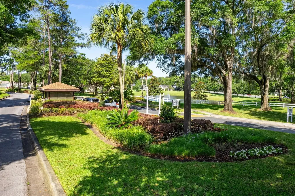 2318 SE 19th Circle Ocala FL 34471