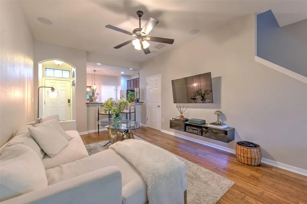 11808 13th Way N St Petersburg FL 33716