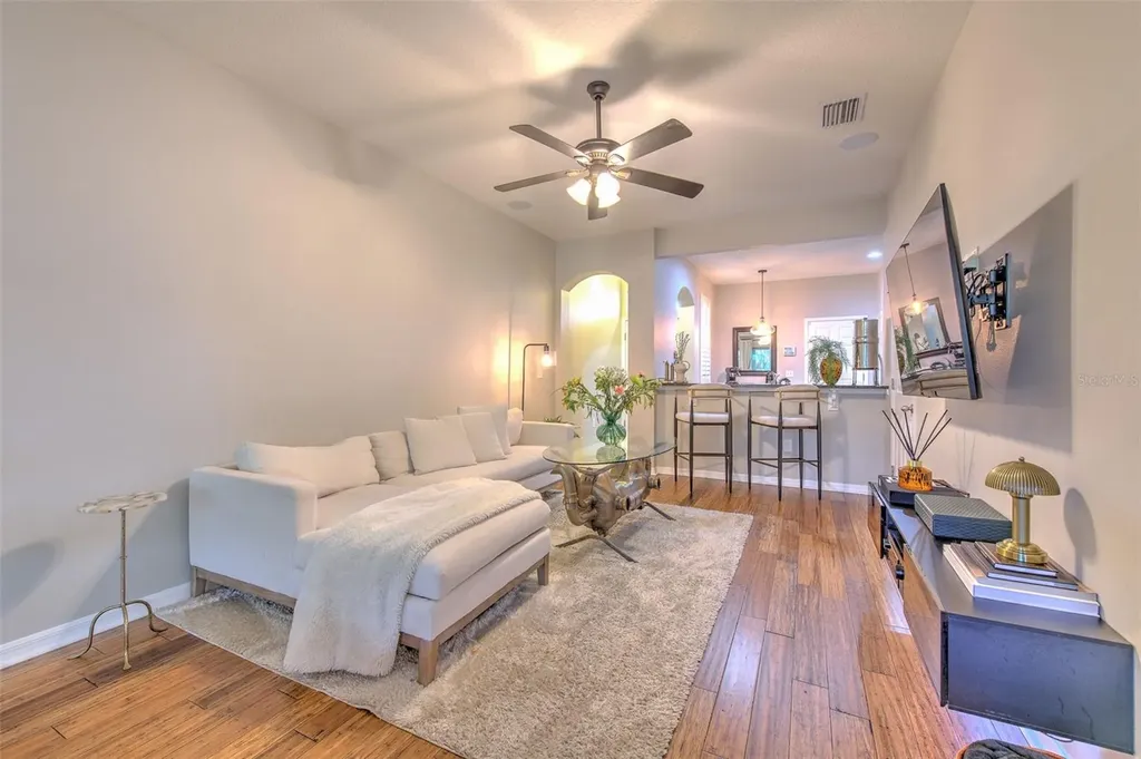 11808 13th Way N St Petersburg FL 33716