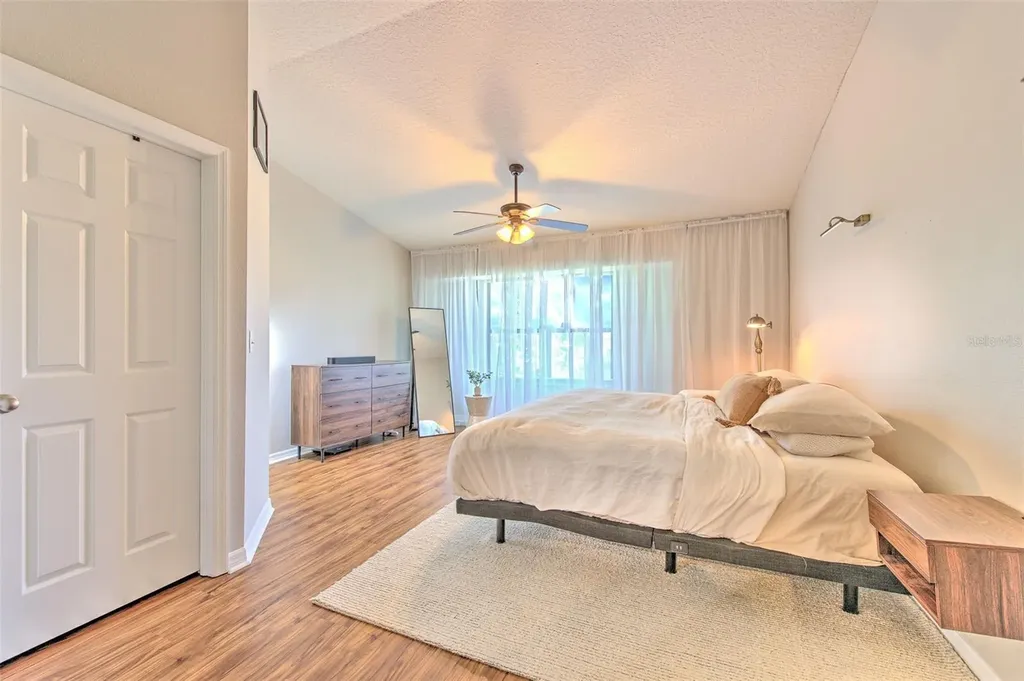 11808 13th Way N St Petersburg FL 33716
